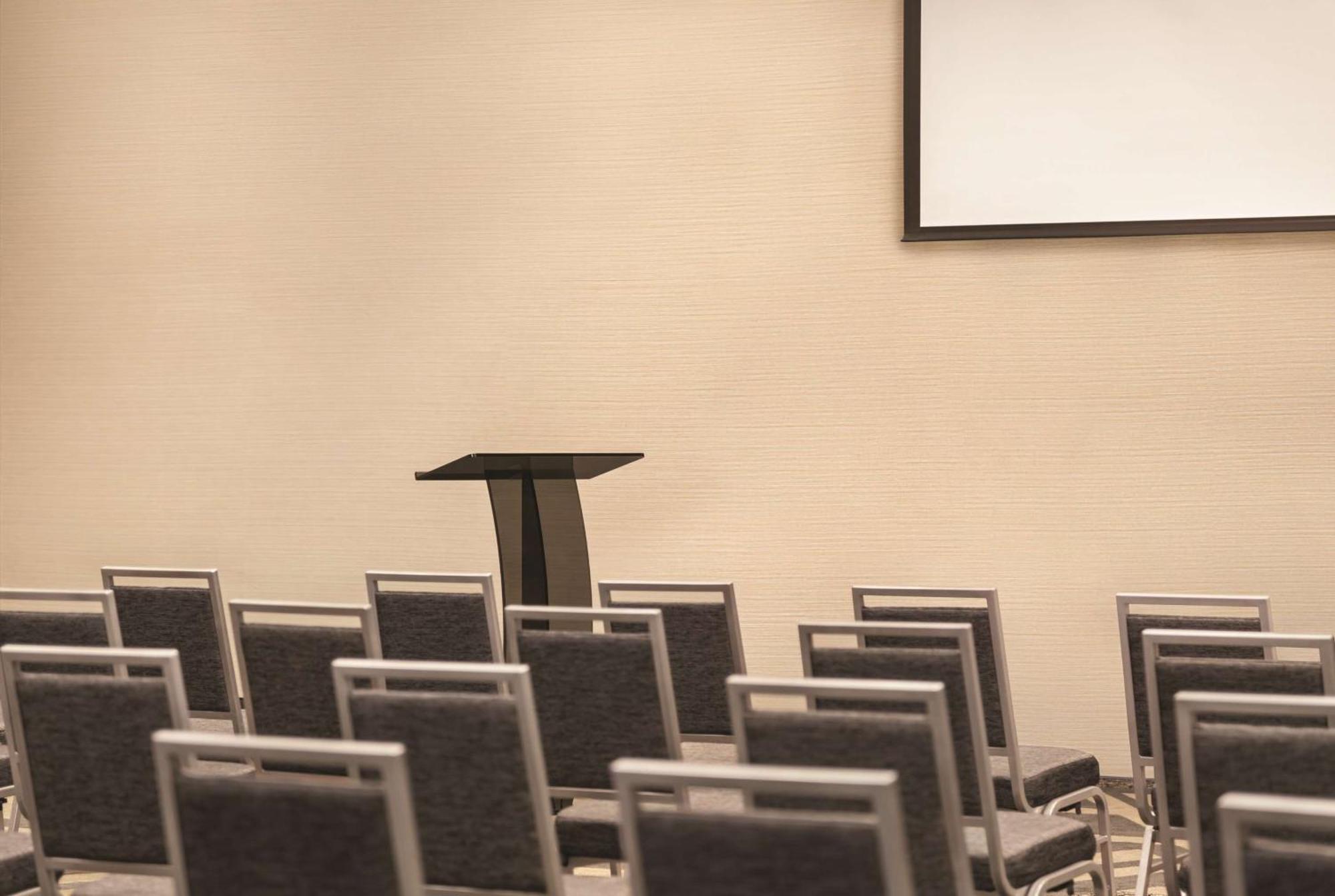 Hilton Knoxville Airport Alcoa Eksteriør billede